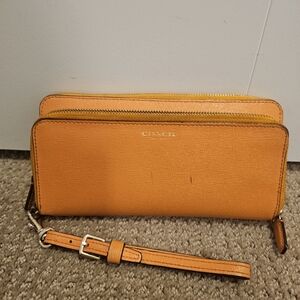 Coach Wallet Orange Seffanio Leather